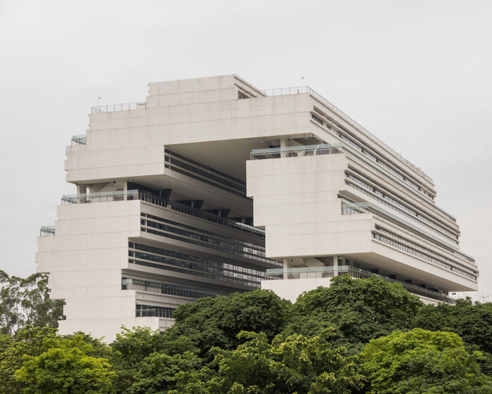 herzog-de-meuron-SUMC-shantou-university-medical-college-designboom-700